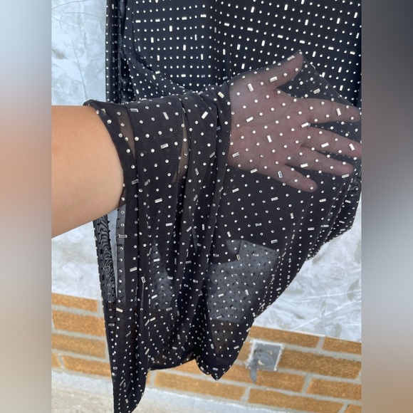 Gianni Bini
Tilly Rhinestone Mesh Crew Neck Long Sleeve Sheath Dress S/M - Picture 9 of 11